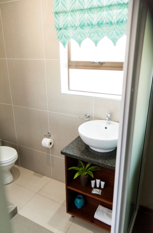 Ensuite bathroom.