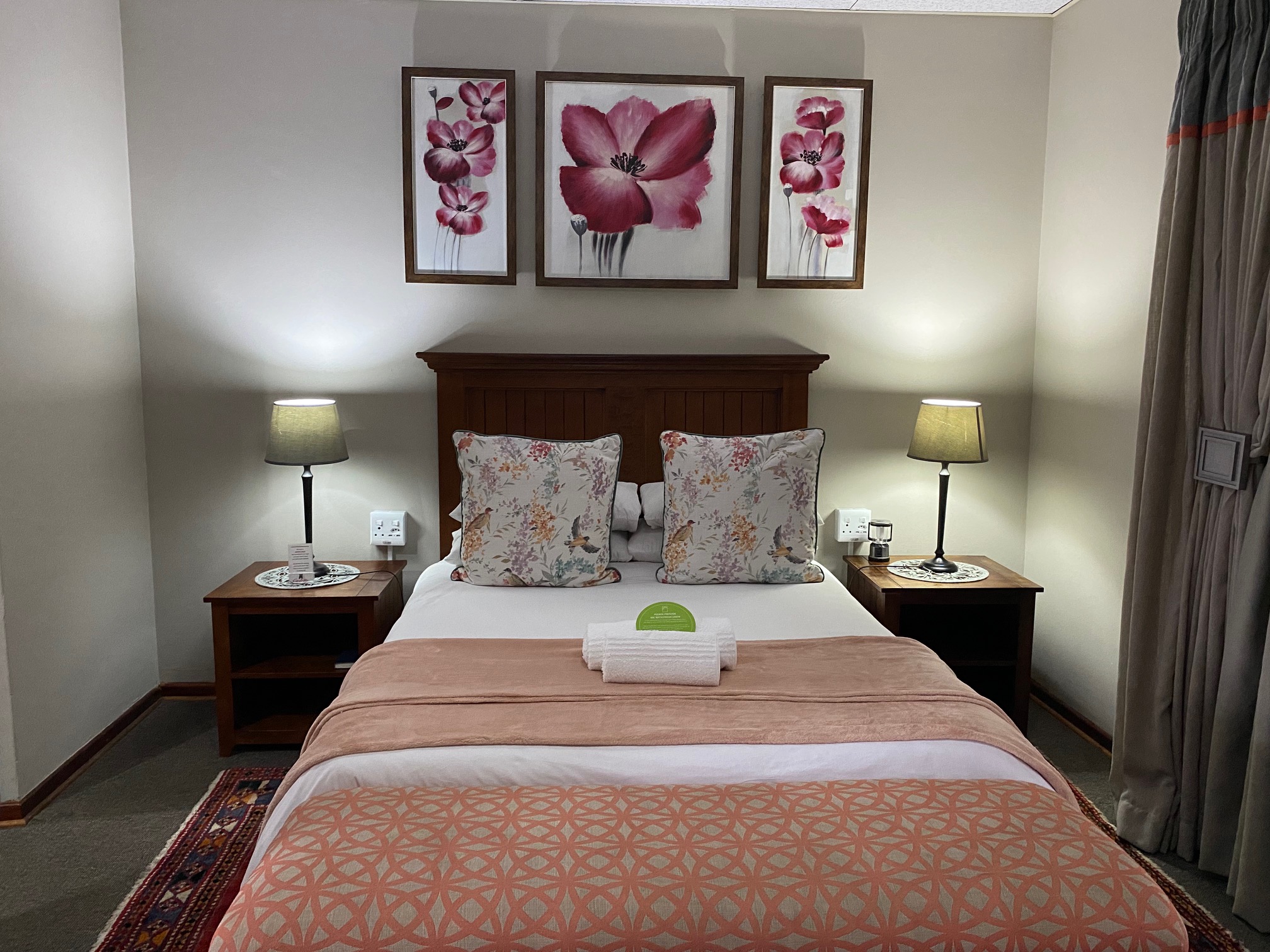 SALMON room at Castello Guest House